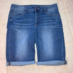 Bermuda Jean Shorts